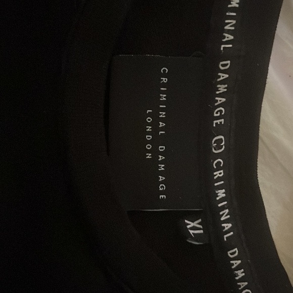 Black Criminal Damage Long Flower Print Sleeve T With Raised Logo Decal on Chest - Picture 3 of 6